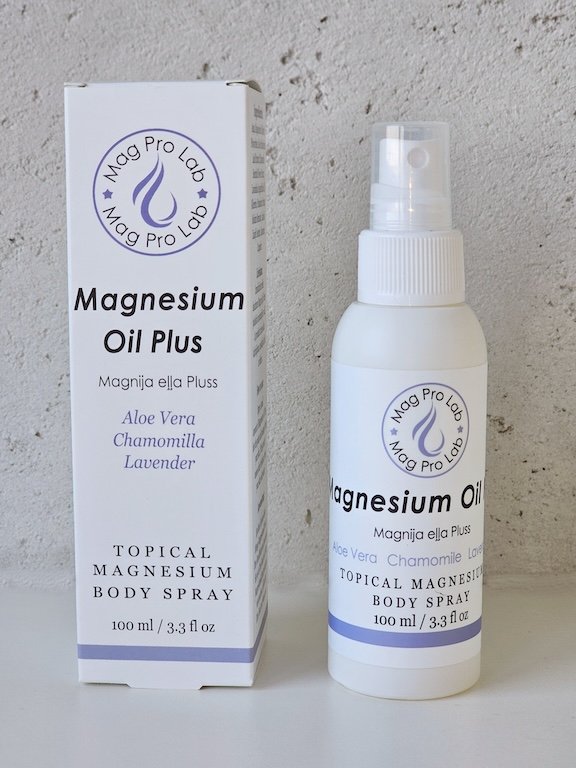 MagPro Lab Magnesium Oil Plus 100 ml – Magnija eļļa Pluss ar Alveju, kumelīti un lavandu muskuļu atjaunošanai un relaksācijai | Topical Magnesium Body Spray with Aloe Vera, Chamomile & Lavender for muscle recovery and relaxation